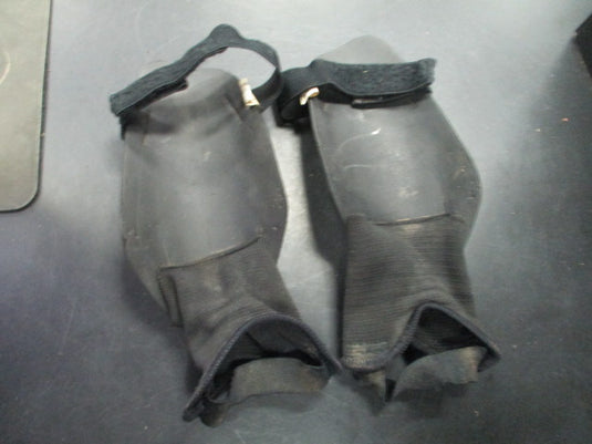 Used Nike Charge Soccer Shin Guards Size Youth Medium