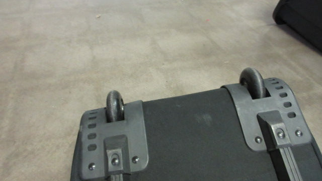 Load image into Gallery viewer, Used Ride Snowboards Snowboard Bag W/ Wheels
