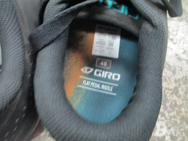 Load image into Gallery viewer, Used Giro Latch Mountain Bike Shoes Size 45
