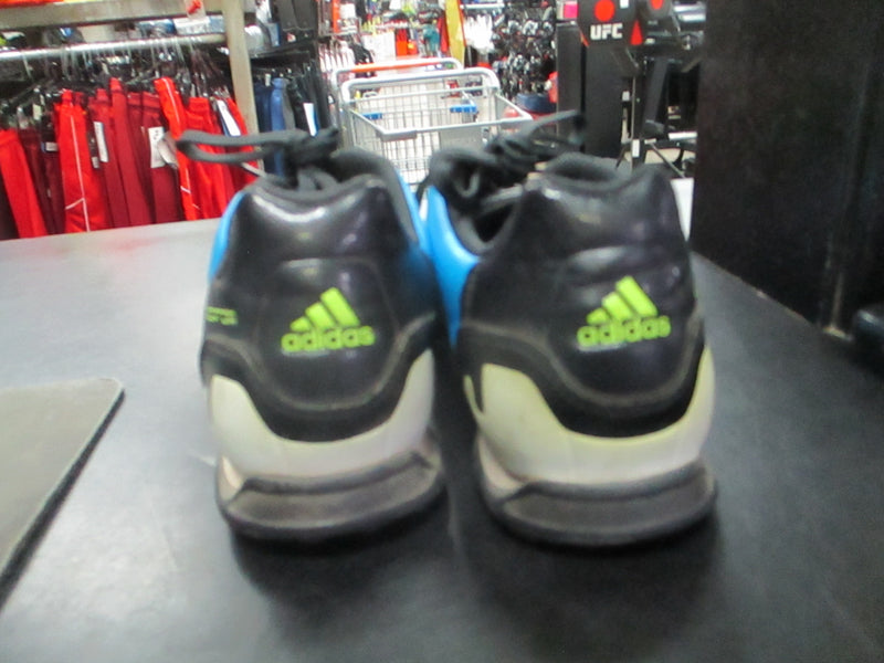 Load image into Gallery viewer, Used Adidas Predator Size 4 Indoor Soccer Shoes
