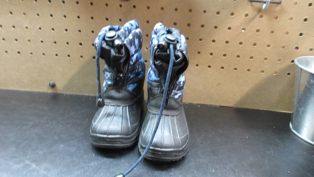 Load image into Gallery viewer, Used Storm Kidz Winter Snow Boots - Size 5T
