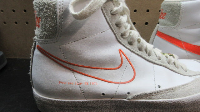 Load image into Gallery viewer, Used Nike Blazer Mid '77 Shoes - Size 7
