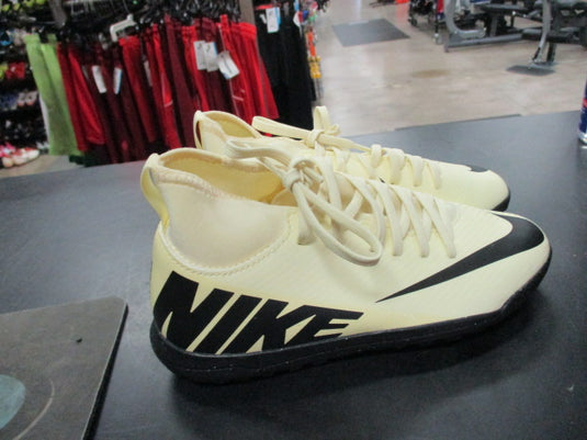 Used Nike Mercurial Size Youth 1 Indoor Soccer Cleats
