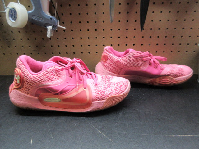 Load image into Gallery viewer, Used Under Armour Anatomix Spawn 2 Breast Cancer Awareness Sneakers - Size 9.5 W

