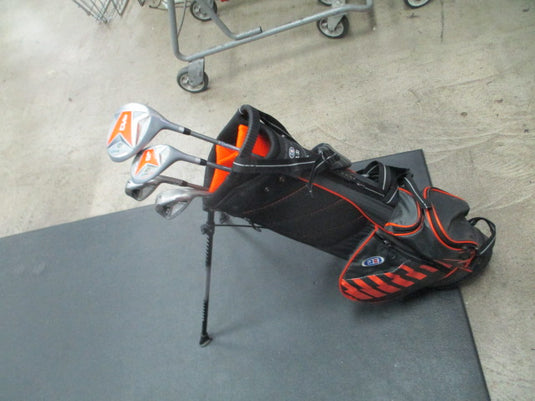 Used US Kids DV3 WT-20s Junior Set Driver,Hybrid,7 Iron, PW, Driver Dented - RH
