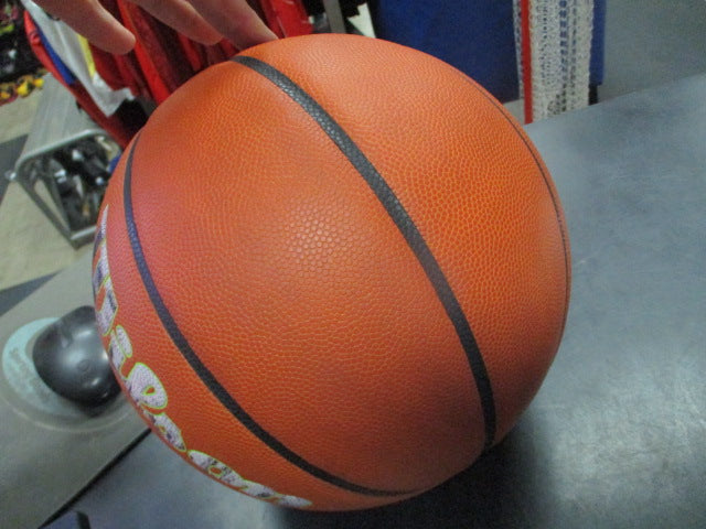 Load image into Gallery viewer, Used Evolution EVO Edition Size 7 NFHS Basketball
