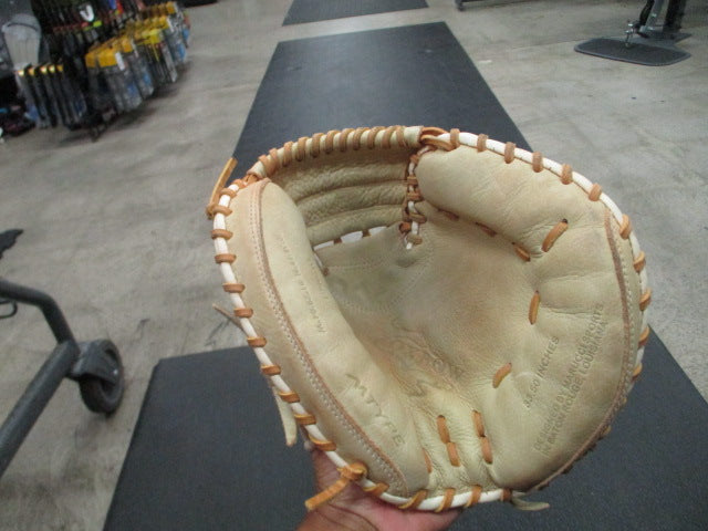 Load image into Gallery viewer, Used Marucci Oxbow Series 33.5&quot; Catchers Mitt
