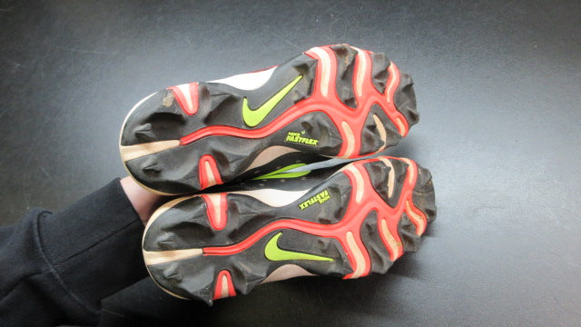 Load image into Gallery viewer, Used Nike Alpha Huarache 4 Keystone Baseball Cleats - Size Youth 2.5
