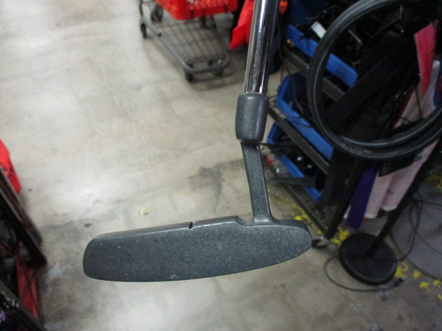 Load image into Gallery viewer, Used 20&quot; Junior Putter
