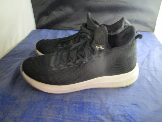 Load image into Gallery viewer, Used Under Armour Harper 4 Oreo Training Turf Shoes Adult Size 7
