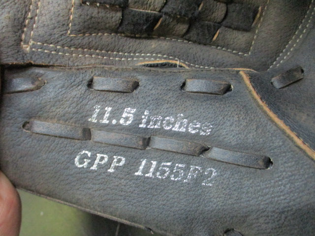 Load image into Gallery viewer, Used Mizuno Prospect Finch 11.5" Fastpitch Glove - RHT
