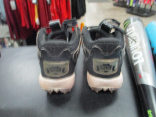 Used Under Armour BH Show Size 2 Cleats