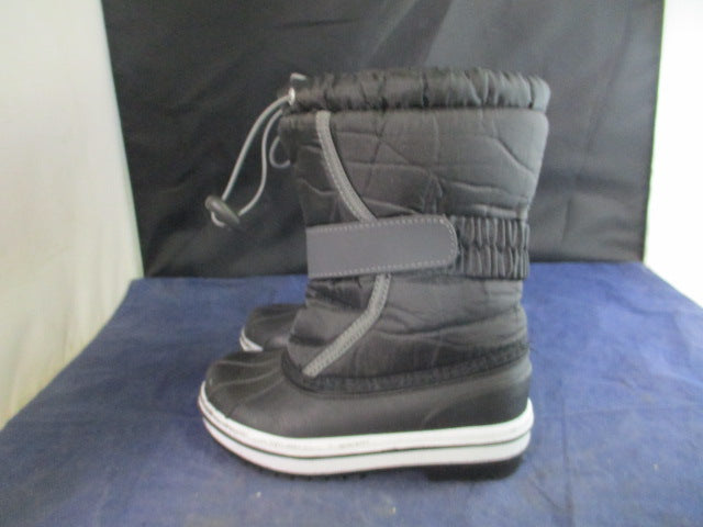 Load image into Gallery viewer, Used WFS Snow Stopper Boots Youth Size 9
