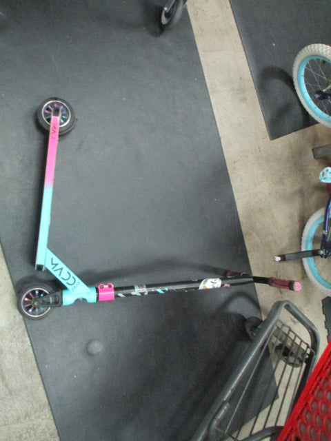Used Madd Gear Pro Trick Scooter