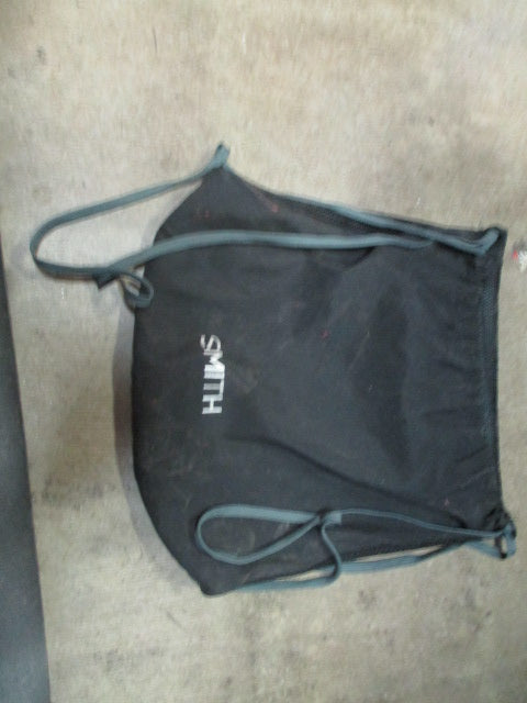 Load image into Gallery viewer, Used Smith Ski/Snowboard Helmet Bag
