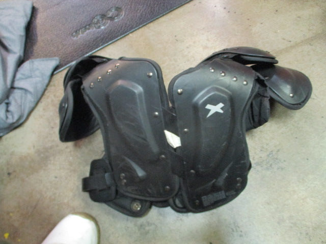 Load image into Gallery viewer, Used Xenith Flyte Youth Small Football Shoulder Pads
