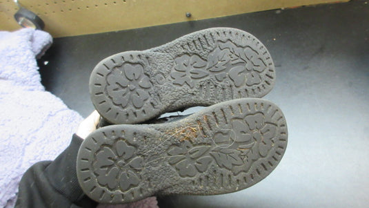 Used Rachel Kailie Winter Youth Boots - Size 9m