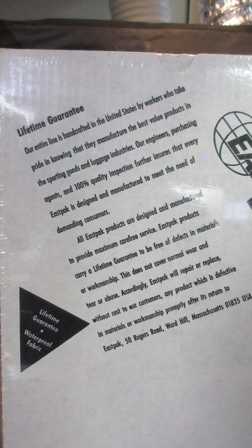 Load image into Gallery viewer, Eastpak Softrunk Oversized Bag - Still in Wrapping
