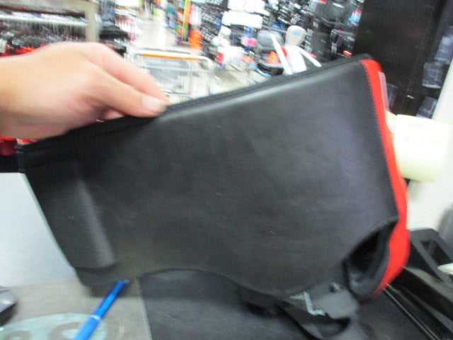 Load image into Gallery viewer, Used Title Classic Groin Protector Size Medium

