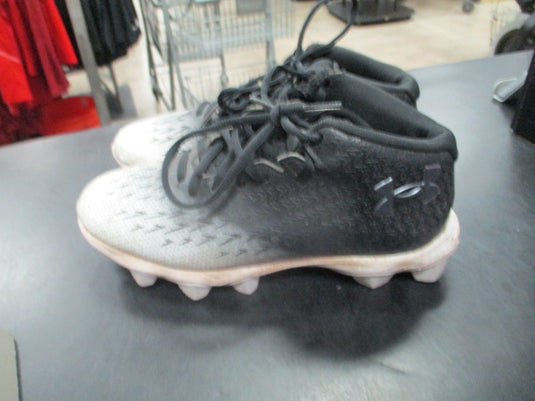 Used Under Armour Size 4.5 Football Cleats