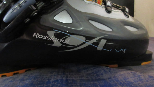 Load image into Gallery viewer, Used Rossignol Soft Light 3 Ski Boots Size 26.5
