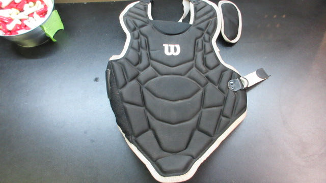 Load image into Gallery viewer, Used Wilson Catchers Chest Protector
