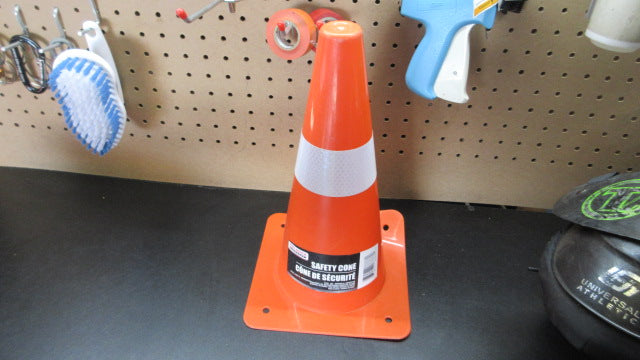 Load image into Gallery viewer, Used 12&quot; Orange Cone
