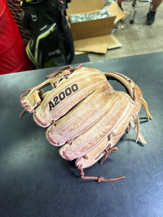 Used Wilson A2000 1786 Pro Stock 11.5" Tan Leather Glove RHT