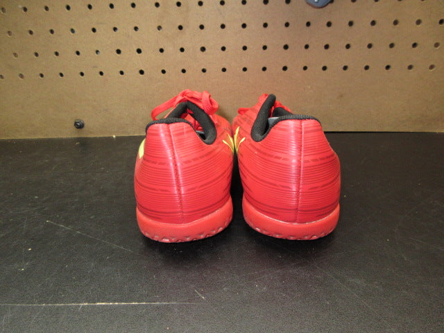 Load image into Gallery viewer, Used Puma Rapido III It Jr Indoor Soccer Shoes - Size 5

