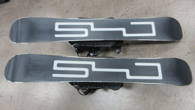 Load image into Gallery viewer, Used Phenom 90cm Five Forty 75 Ski Blades w/ Snowboard Bindings and Risers
