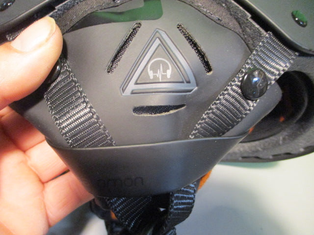 Load image into Gallery viewer, Used Salomon Brigade Audio Large 58-59CM Ski helmet

