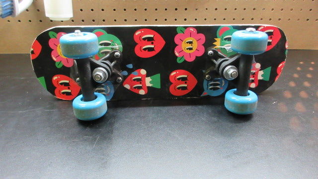 Load image into Gallery viewer, Used Mini Skateboard
