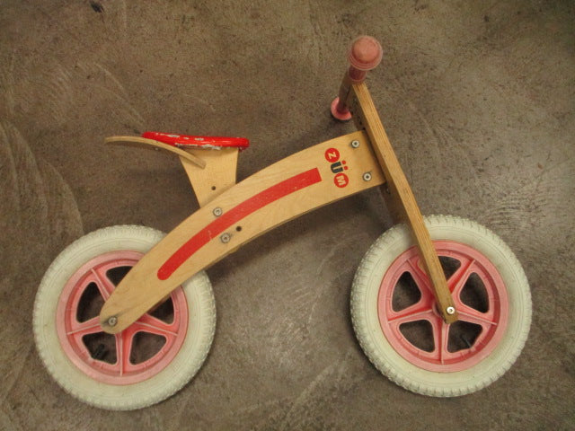 Load image into Gallery viewer, Used Zum 12" Balance Bike
