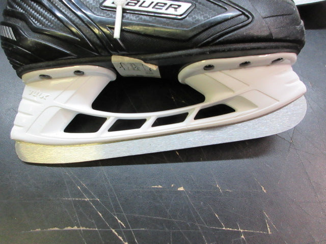 Load image into Gallery viewer, Used Bauer N5 Hockey Skates - Size Youth 13
