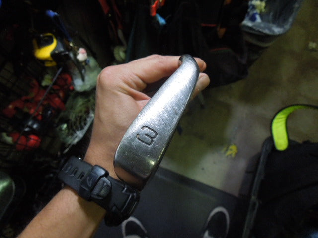 Load image into Gallery viewer, Used White Bluff Golf DDI 8 pc Right Hand Iron Set 3-9i and Pw

