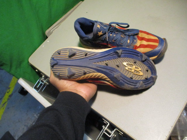 Load image into Gallery viewer, Used BOOMBAH Size 5 baseball Cleats
