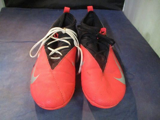 Used Nike Phantom VSN Soccer Cleats Size 3.5