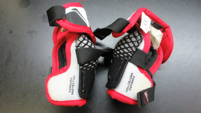 Load image into Gallery viewer, Used Bauer Vapor Youth Small Hockey Elbow Pads
