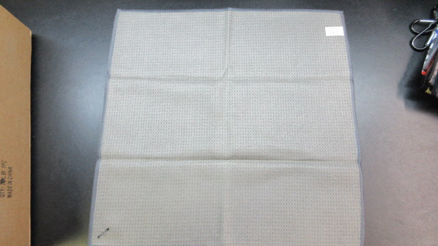 Load image into Gallery viewer, River Hall Country Club Golf Towel

