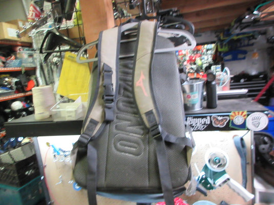 Used Mizuno Utility Softball Backpack