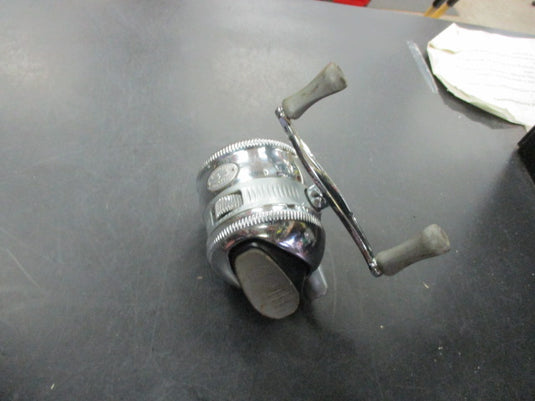 Used Zebco 808 Fishing Reel