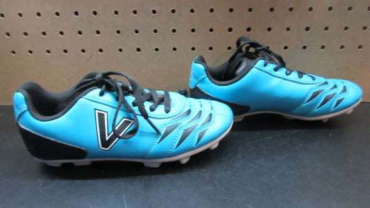 Used Victor Sierra Kids Cattura MD JR Soccer Shoes - Size 2