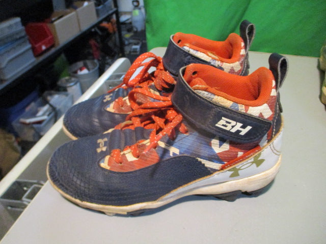 Load image into Gallery viewer, Used Under Armour BH Youth 1 Cleats
