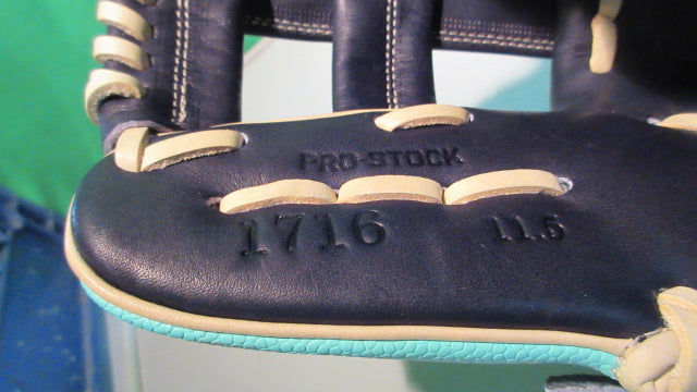 Load image into Gallery viewer, New Spring 2025 A2000® 1716SS 11.5” Infield Glove
