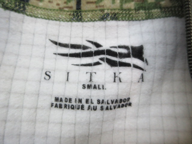 Load image into Gallery viewer, Used Sitka Camo Jacket - Size Small

