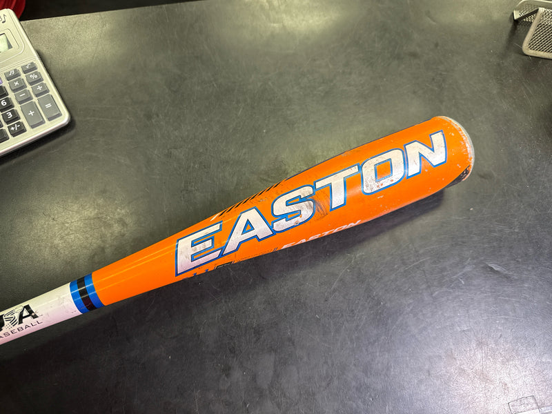 Load image into Gallery viewer, Used Easton Quantum USA Baseball Bat 27 in 16 oz -11
