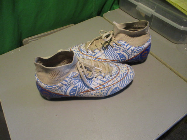 Load image into Gallery viewer, Used Nike Cleats Youth Size 6
