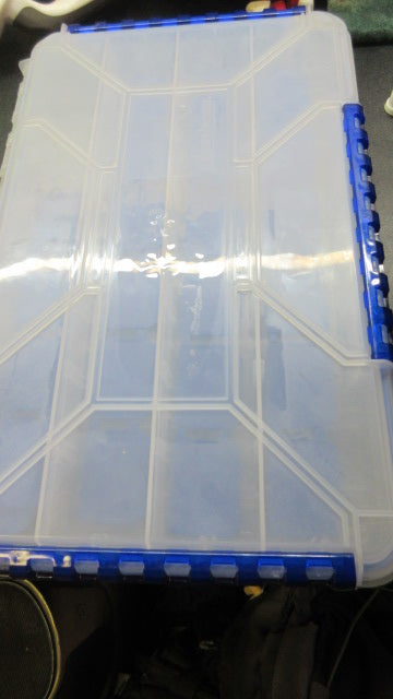 Load image into Gallery viewer, Used Flambeau Dividable Tuff Trainer Tackle Box - slight melting
