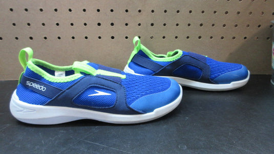 Used Speedo Water Shoes - Size Medium