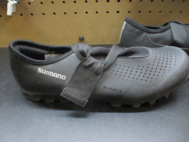 Load image into Gallery viewer, Used Shimano SH-MX100 Cycling Shoes - Size 42
